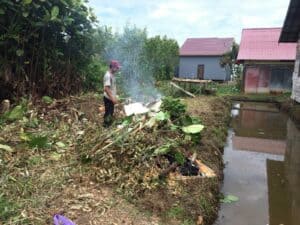 SENAM DAN GOTONG ROYONG KEBERSIHAN SENAM DAN GOTONG ROYONG KEBERSIHAN